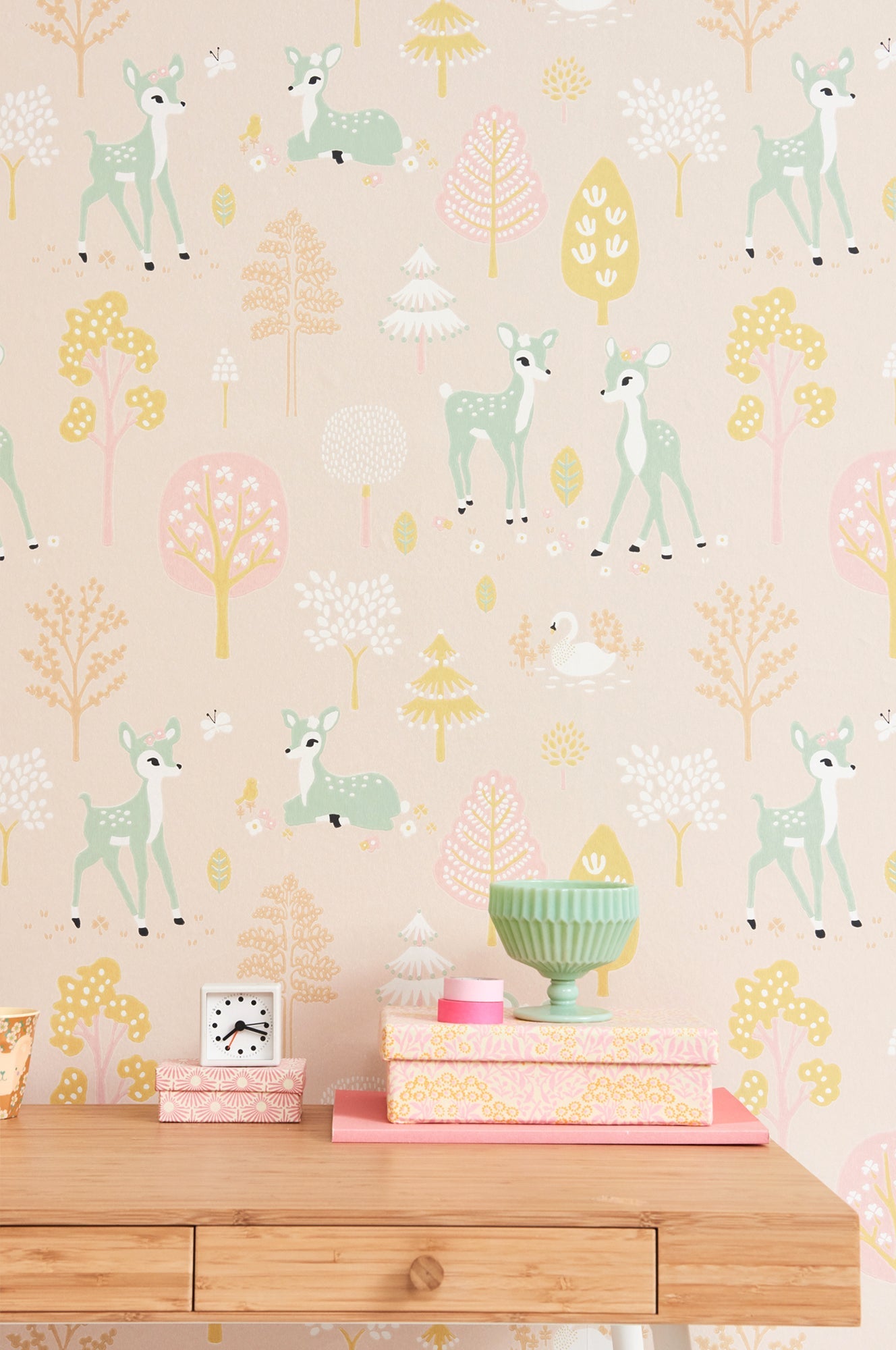 Golden Woods  Sweet Pink Wallpaper - Majvillan
