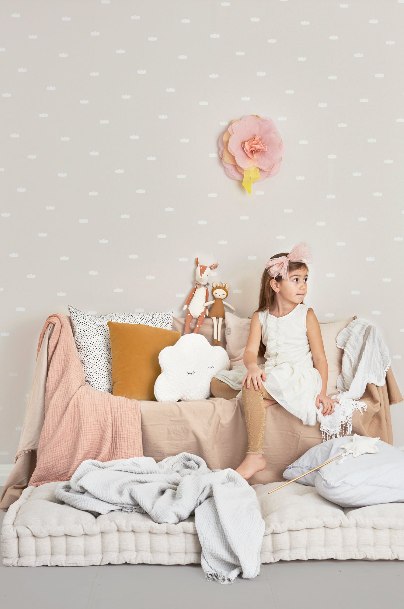 Dreamy Clouds Dreamy Pink Wallpaper - Majvillan