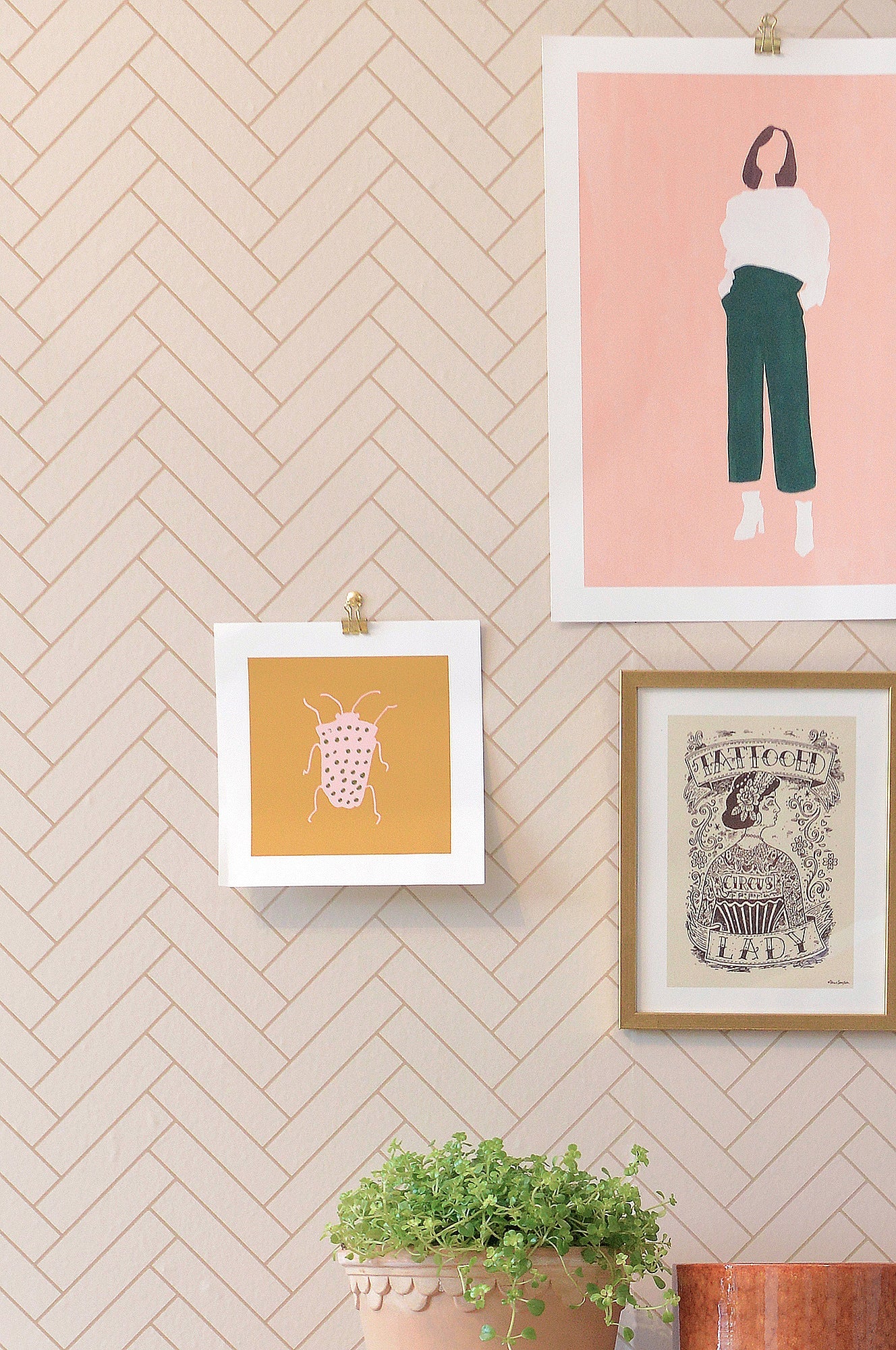 Herringbone Sandy Beige Wallpaper - Majvillan