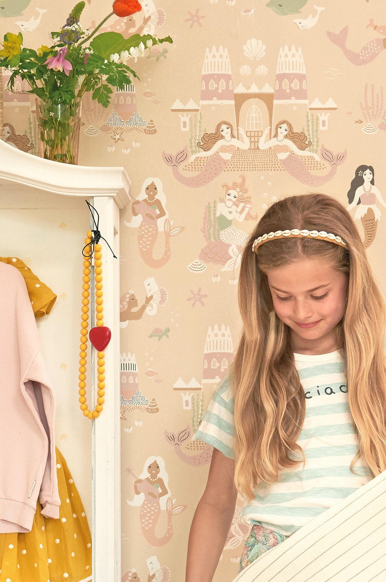 Mermaid Reef Sandy Beige Wallpaper - Majvillan