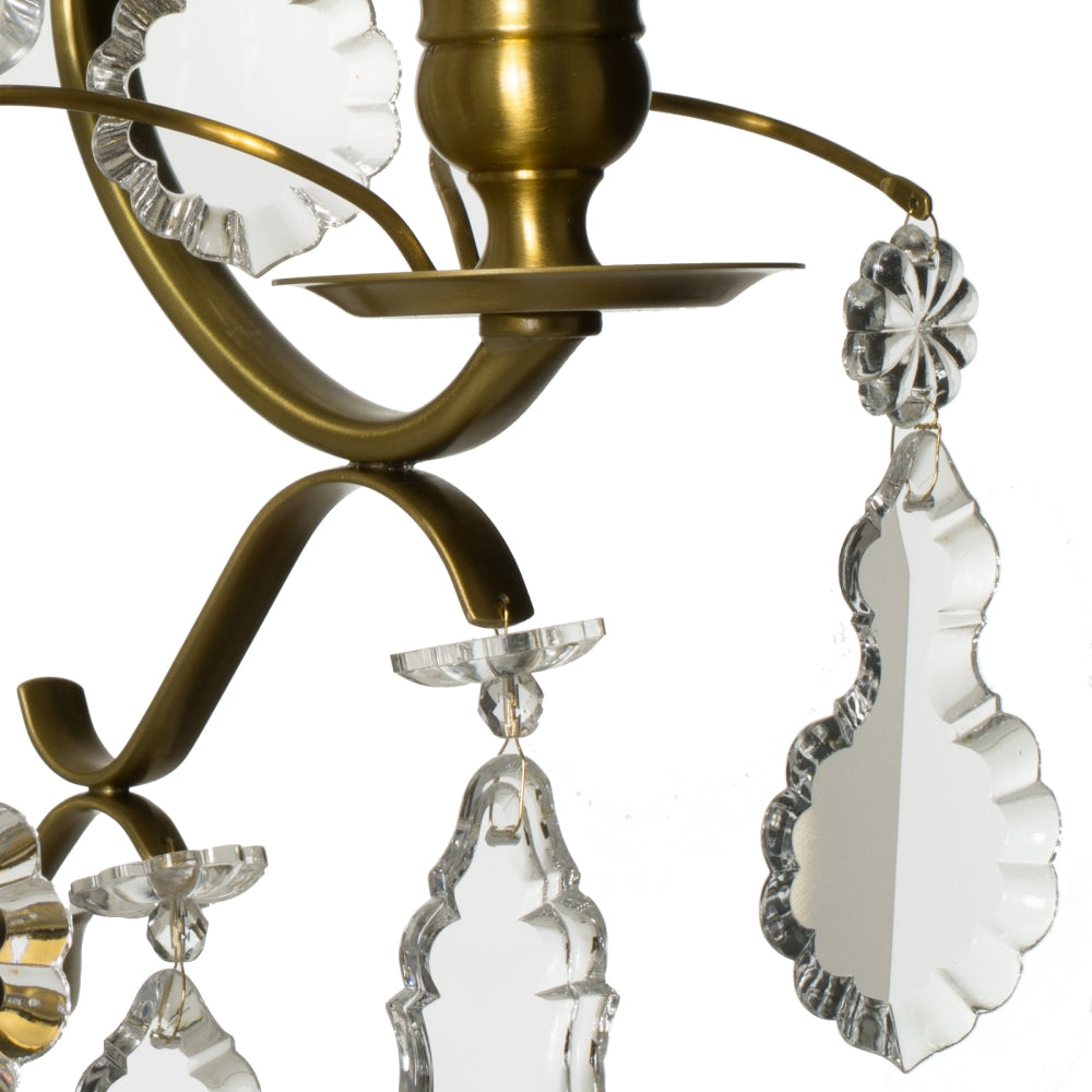 Rococo wall sconce in brass with pendeloque shaped crystals (width 32cm/13 inches)
