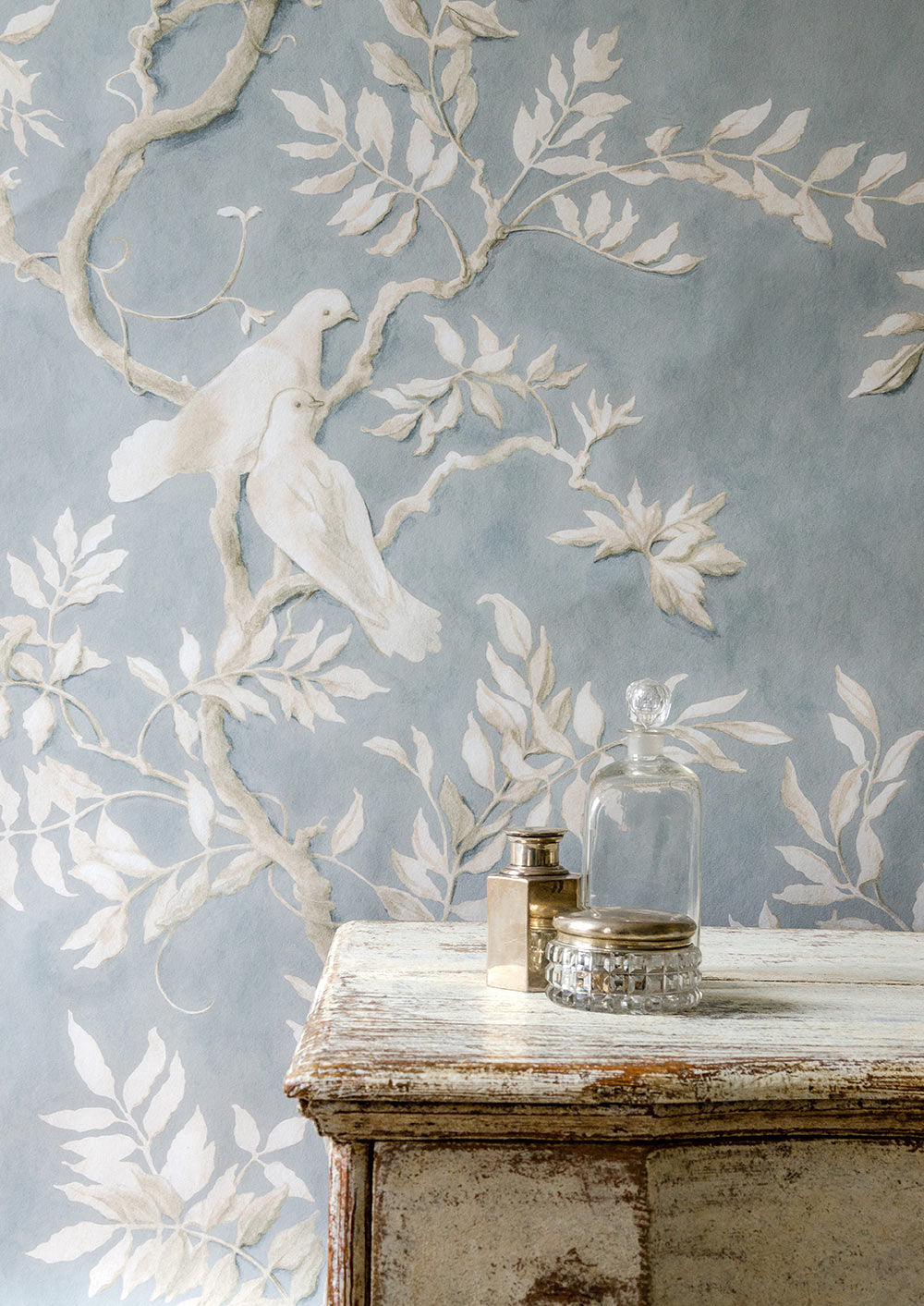 Doves Room Wallpaper - Silver