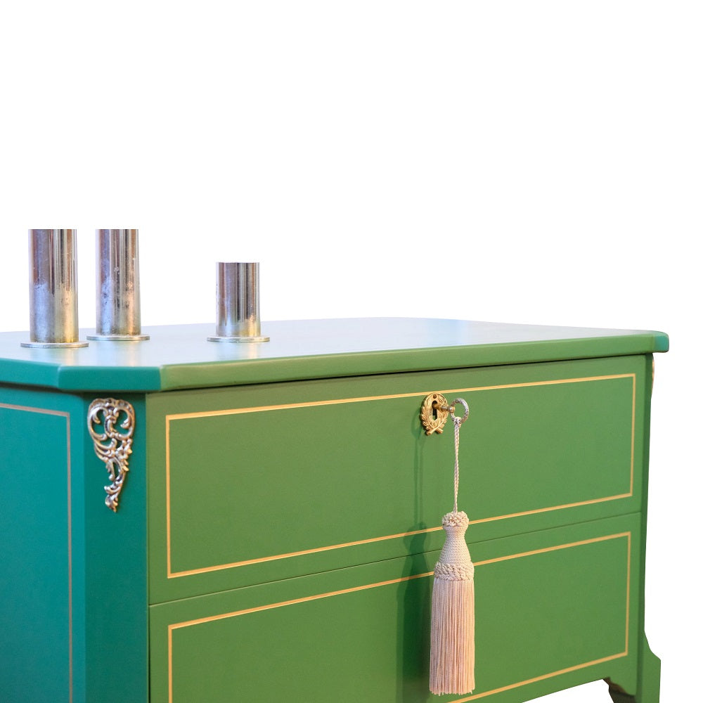 (753) Classic Louis XV Style Chest (Single)