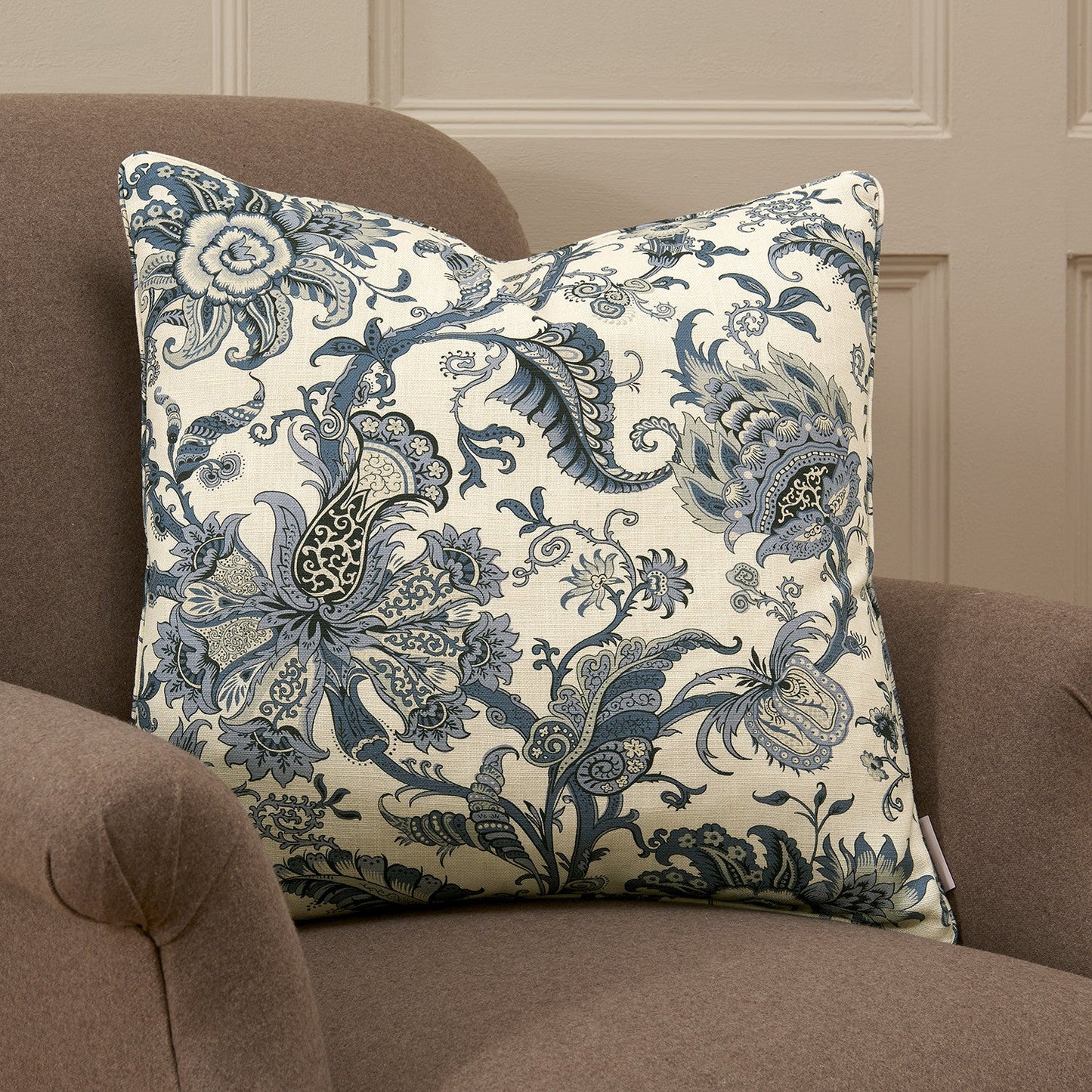 JANITA Wedgwood Linen Mix Cushion - Warner House