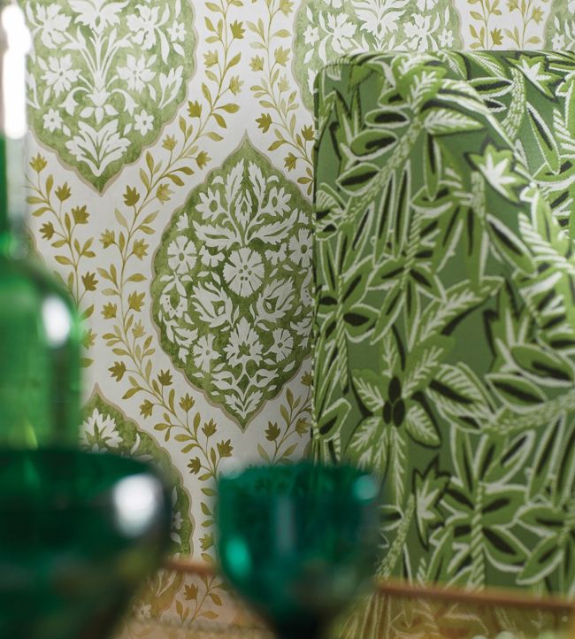 Marguerite Room Wallpaper - Green
