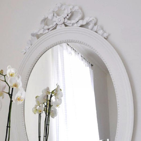 Gustavian Oval Mirror - detail