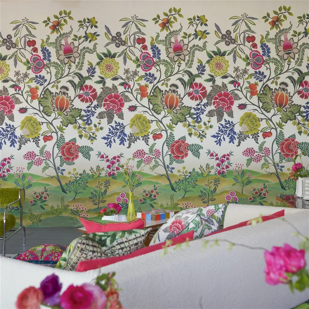 Brocart Decoratif Fuchsia Room Wallpaper