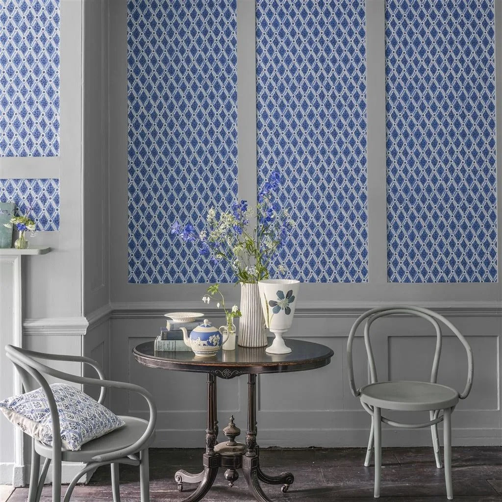 St John Street Trellis Room Wallpaper - Blue