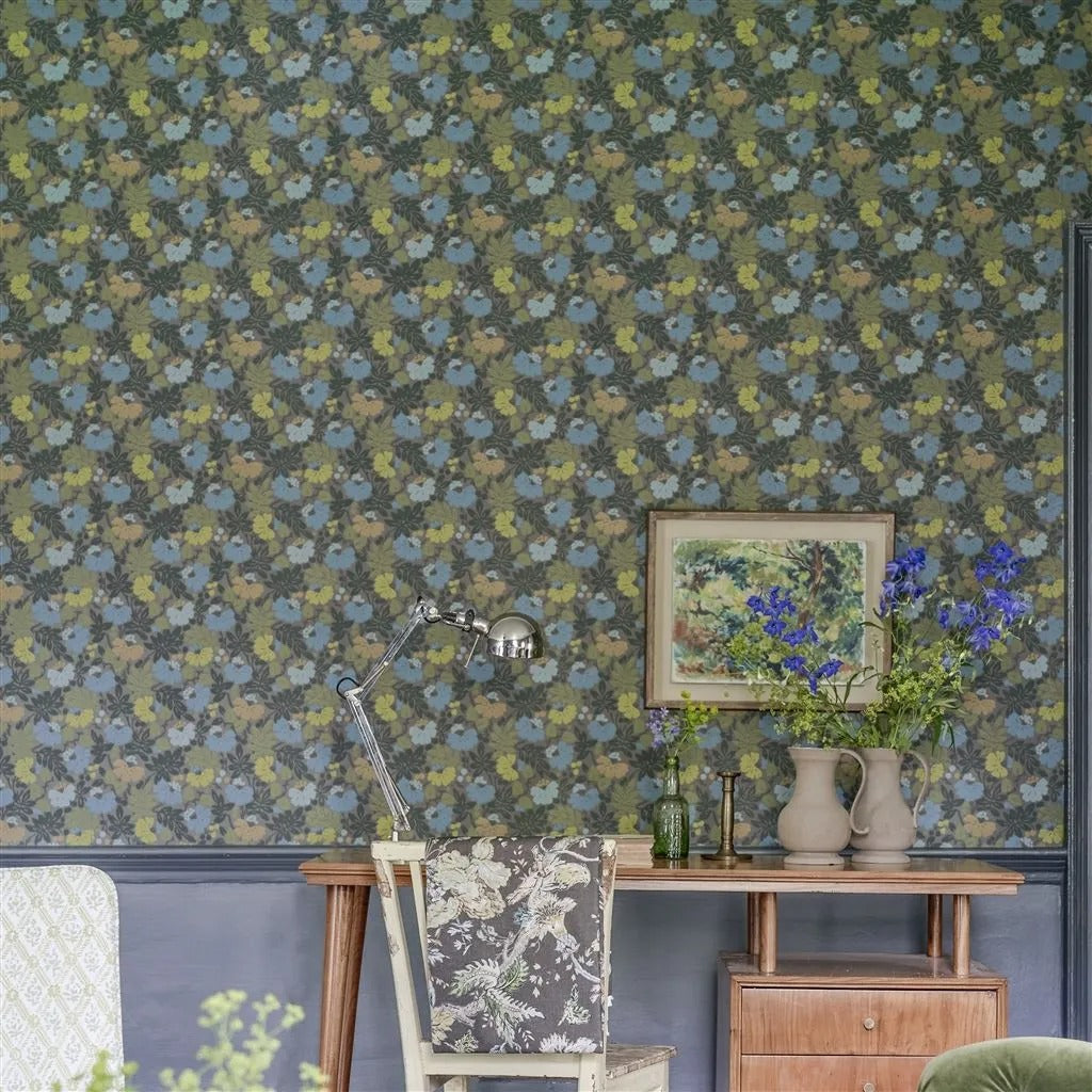 Carlisle Fauna Room Wallpaper - Green