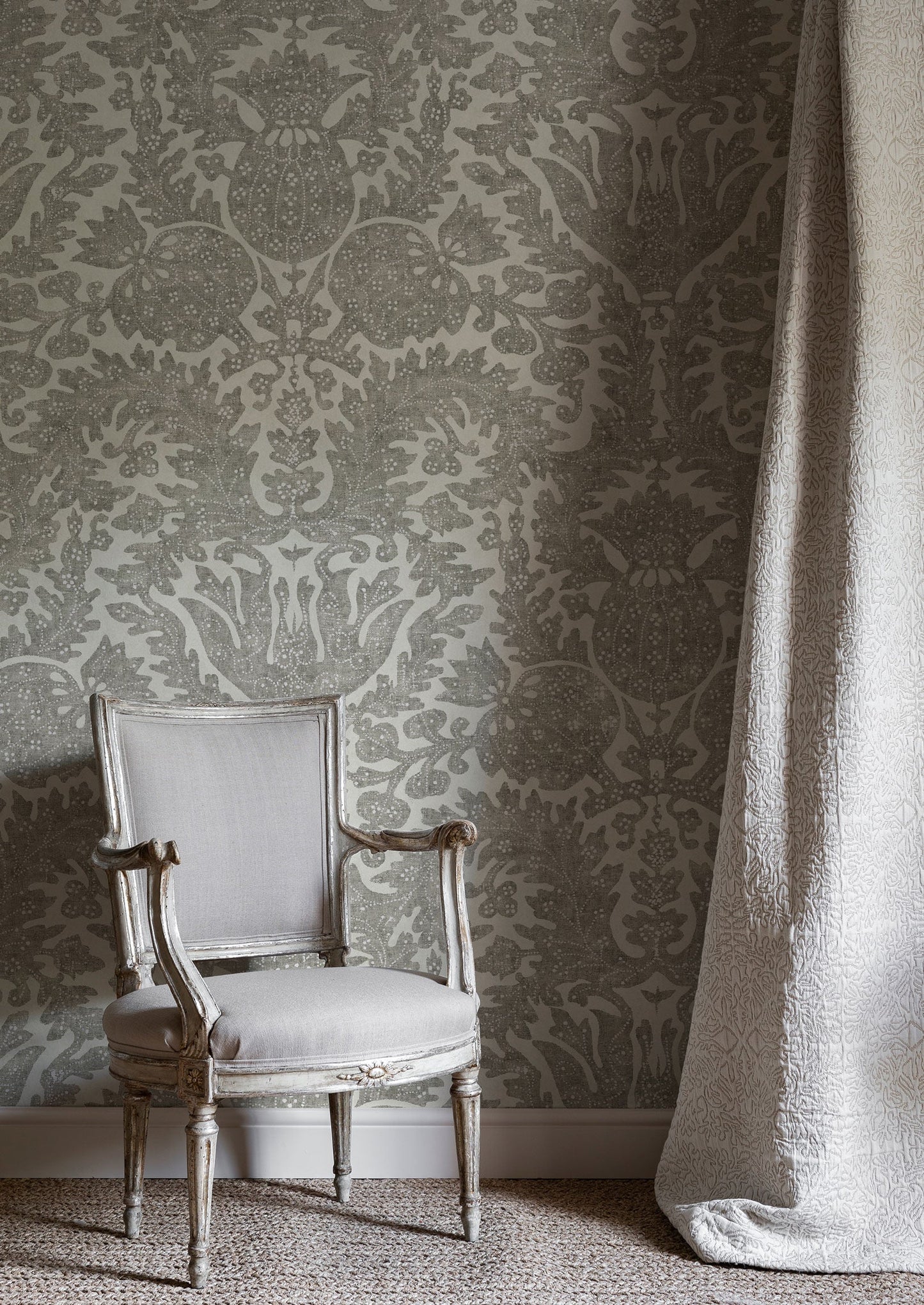 Pomegranate Room Wallpaper - Gray