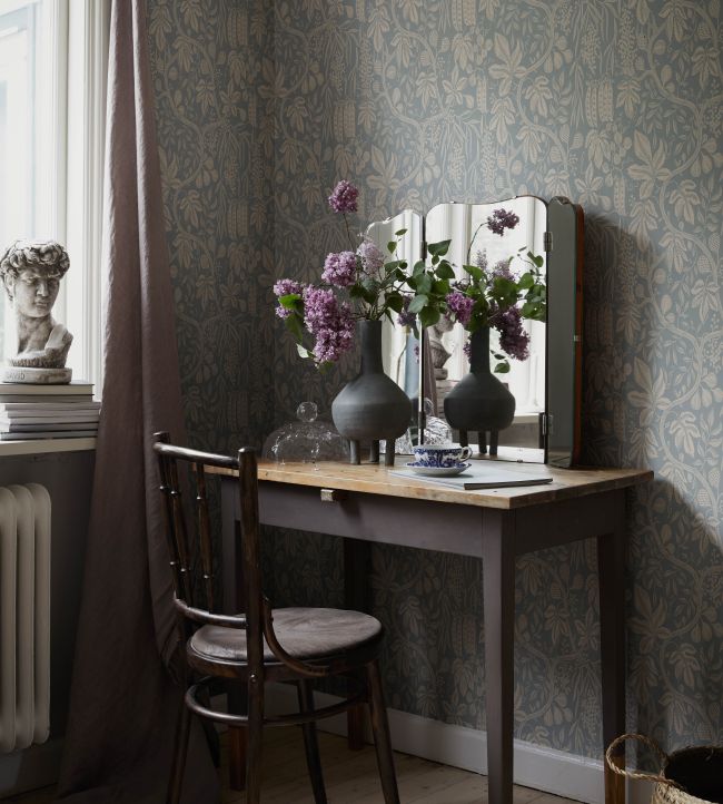 Fig Garden Room Wallpaper - Blue