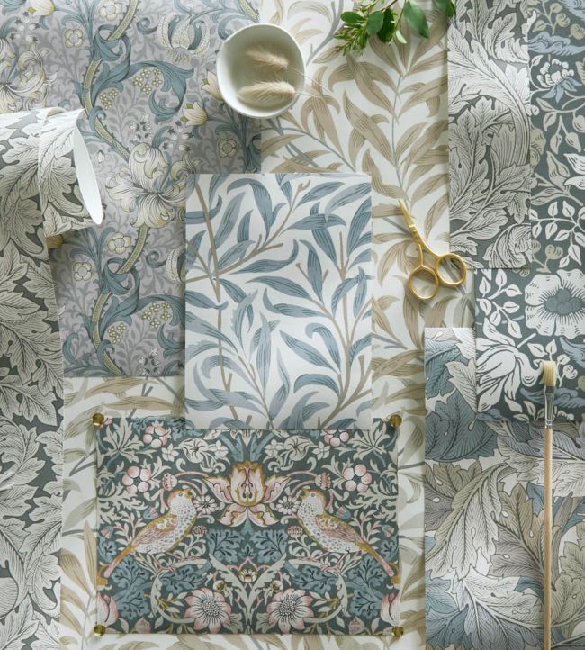 Mallow Wallpaper - Gray - Clarke & Clarke - William Morris