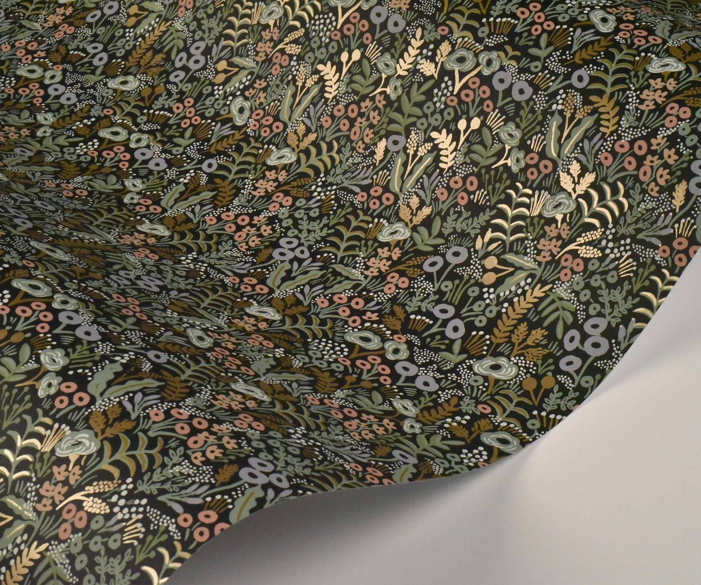 Tapestry Wallpaper - Brown - Rifle