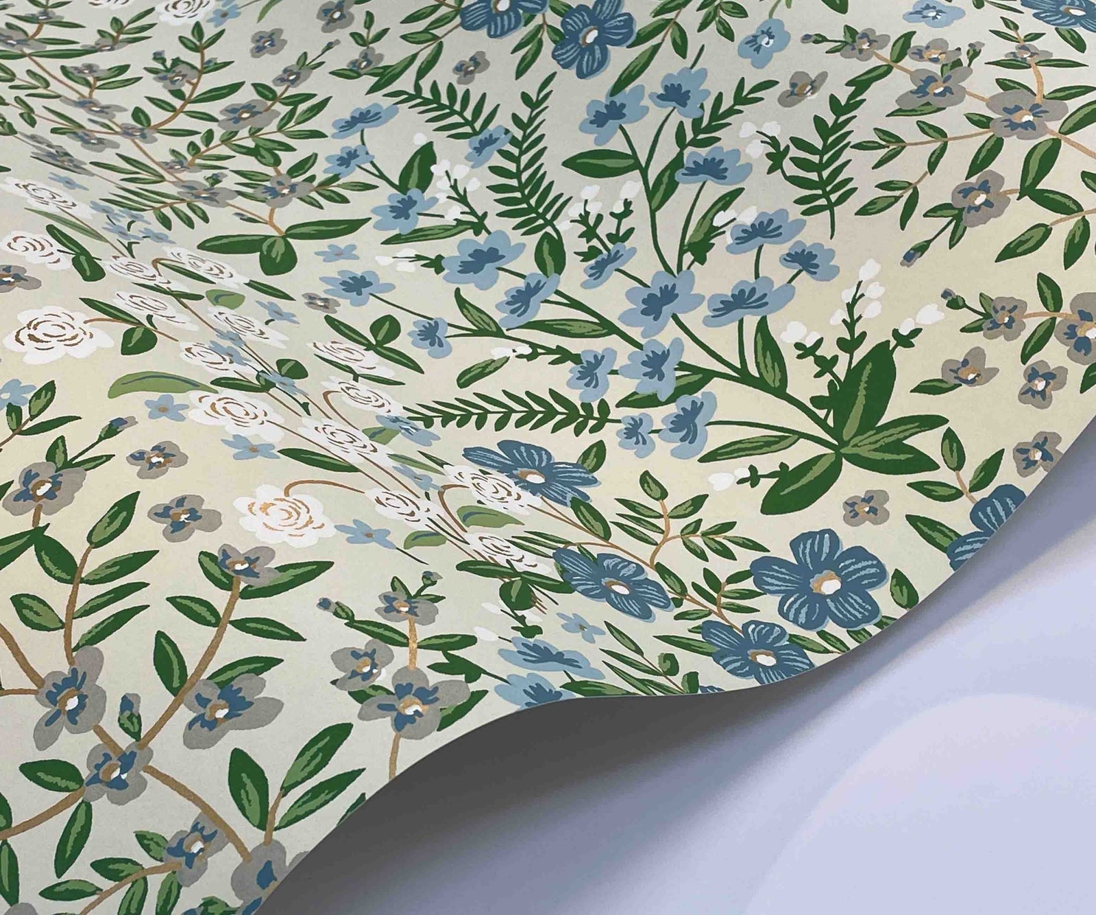 Wildwood Garden Wallpaper - Green - Rifle
